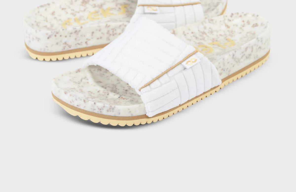 Fleks Footwear - Women's La Cumbre Slide