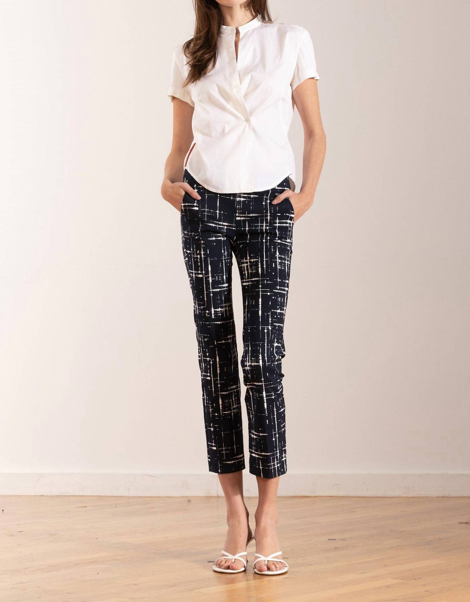 Avenue Montaigne Lulu Straight Cropped Pant in graffiti navy - women's pants