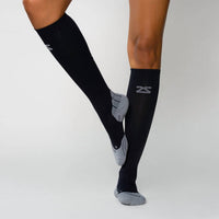 Zensah - Unisex Tech and Compression Light Cushion Socks