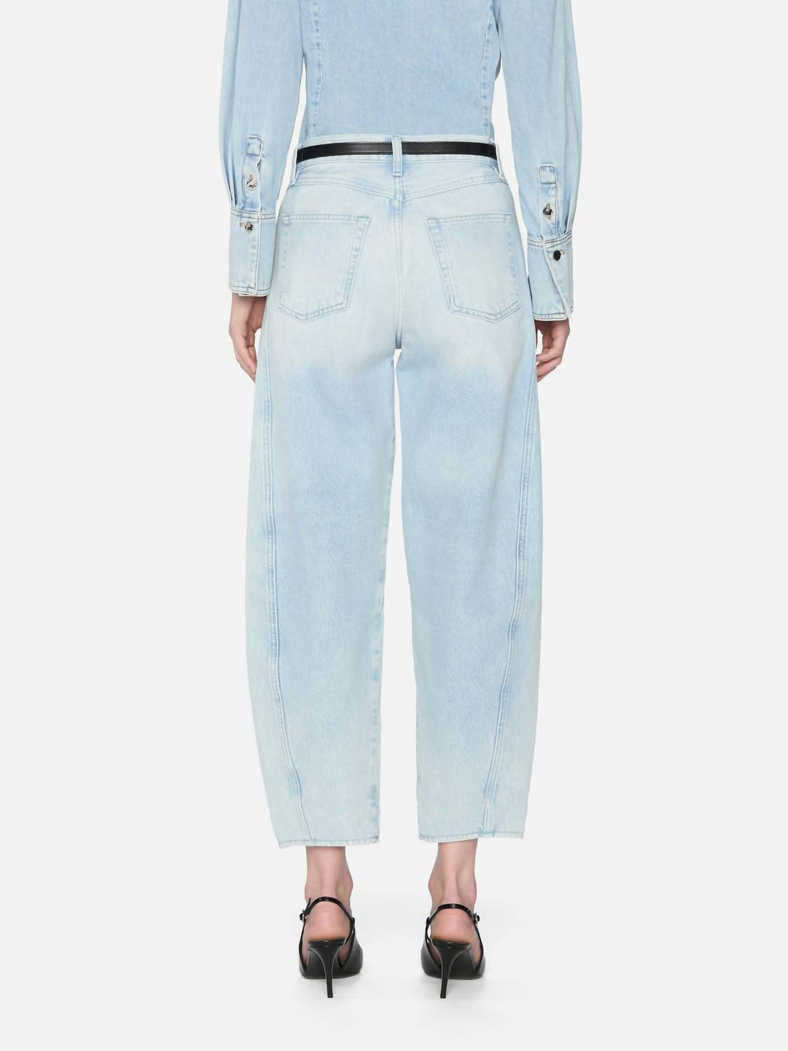 Frame - The Twisted Barrel Jean