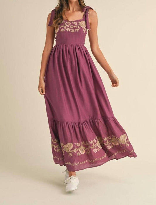 Mable - Boho Embroidered Maxi Dress