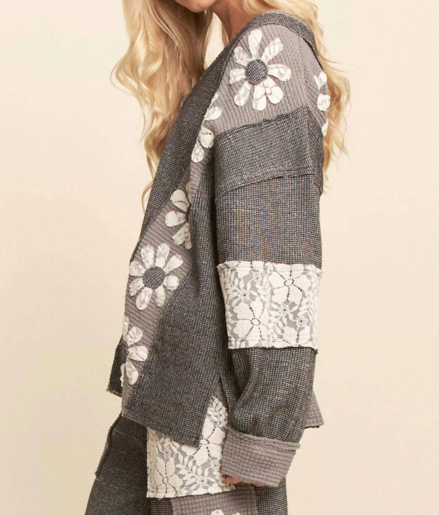 Davi & Dani - Waffle Knit Lace Flower Sweatshirt Top