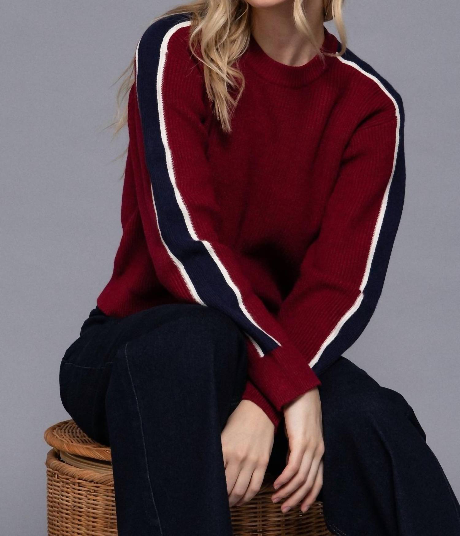 Active Basic - Long Sleeve Round Neck Sleeve Line Detail Sweater