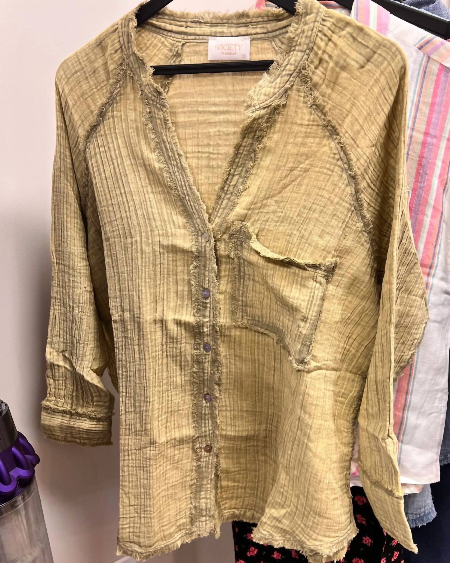EN CREME Women's Kelly Crinkle Long Sleeve Tunic Cover Up in olive - women's shirt