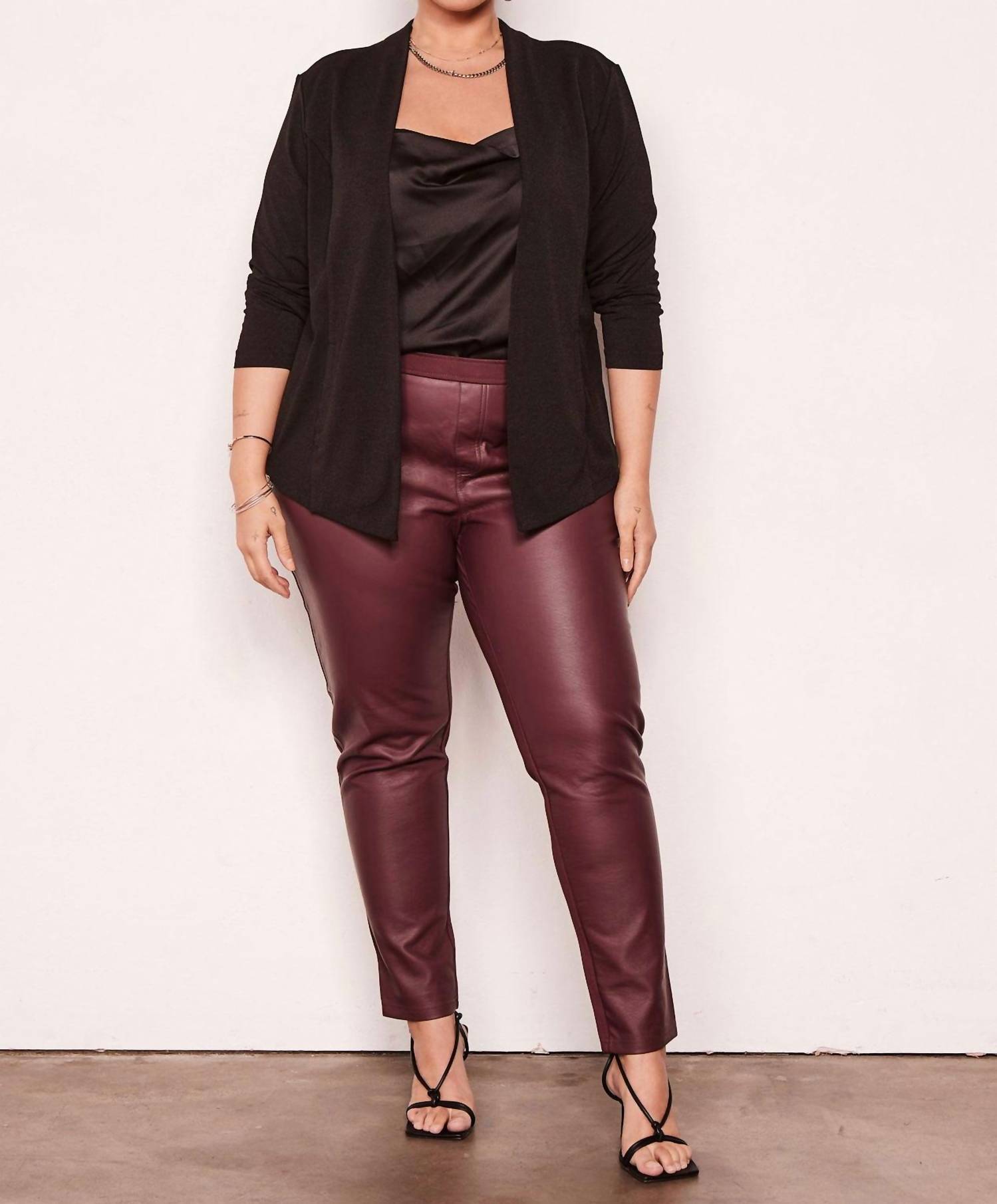 Tart Collections - Jax Plus Blazer