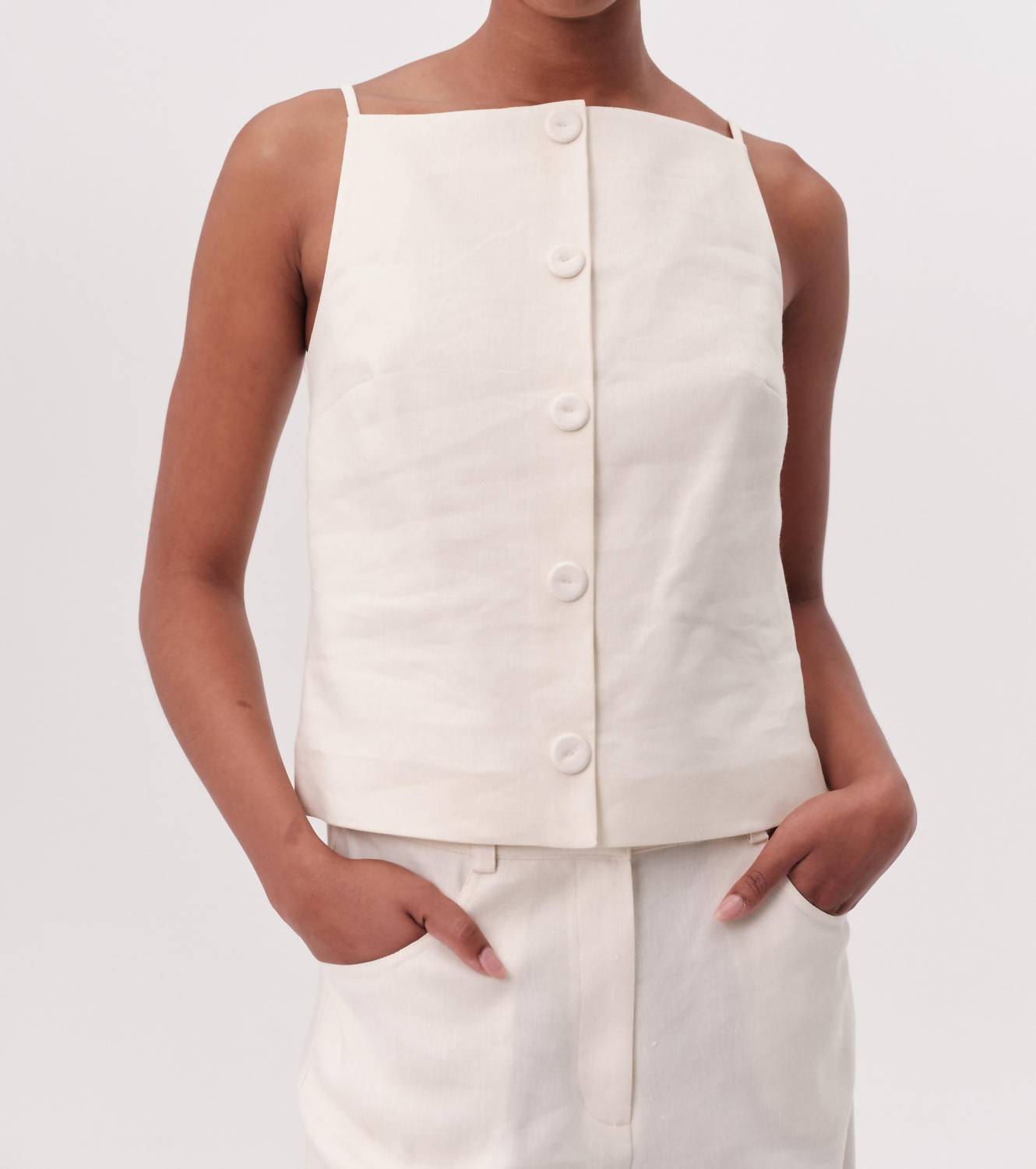 EXQUISE Rebeca Sleeveless Blouse in cream - women's blouse