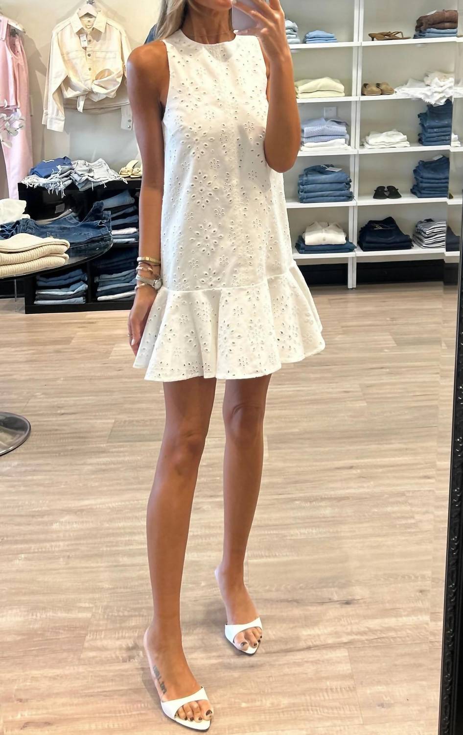 Curaae - Sierra Eyelet Mini Shift Dress
