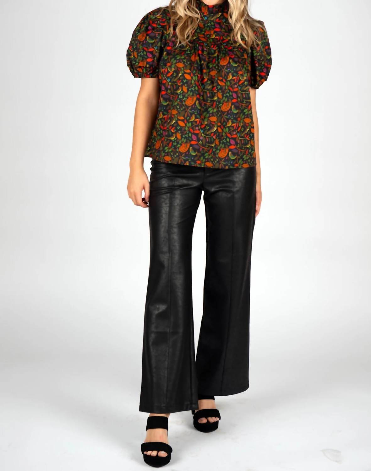 Sincerely Ours - Brody Short Sleeve Top