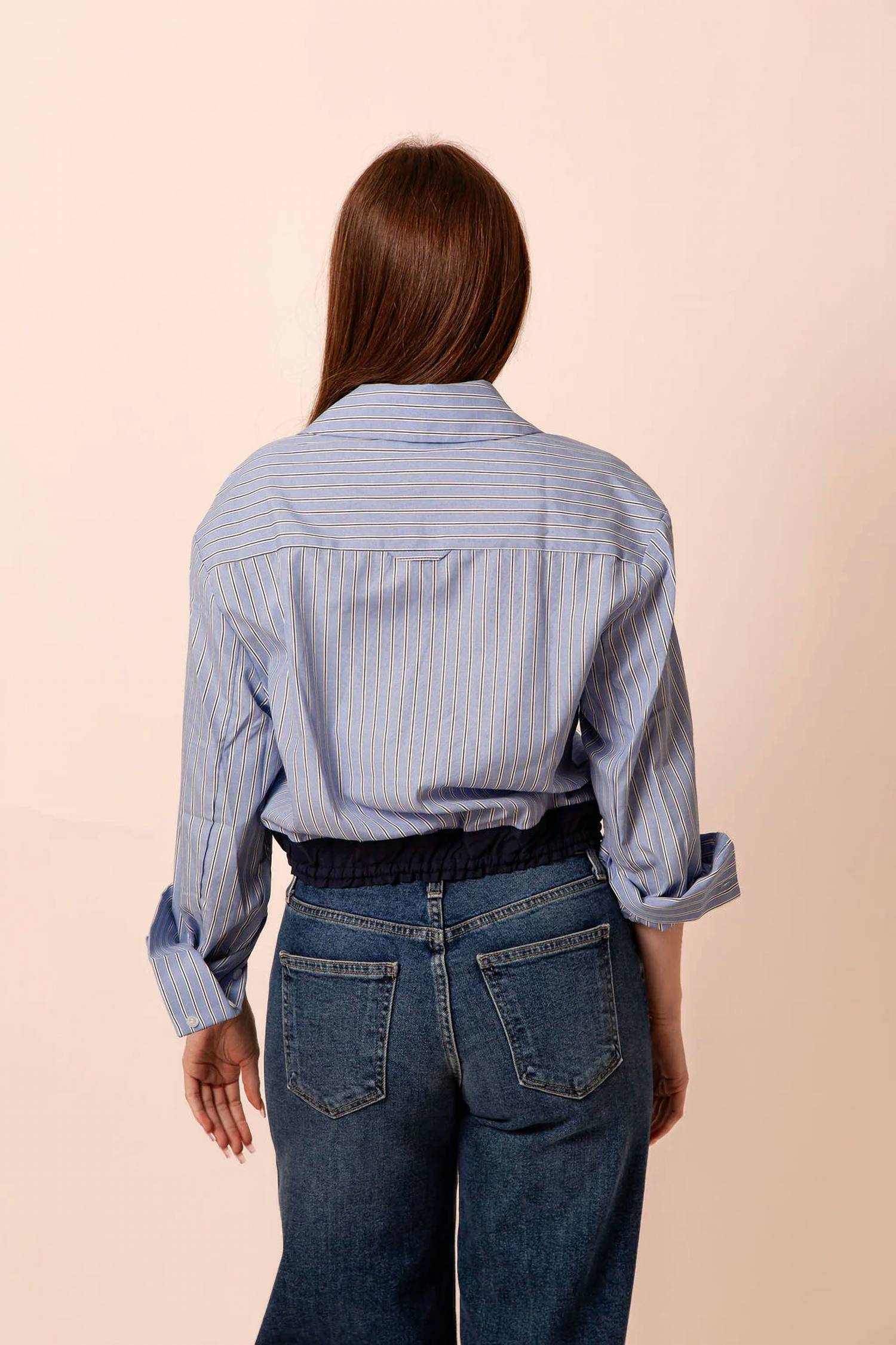 Elan - Ellie Cropped Button Down Top