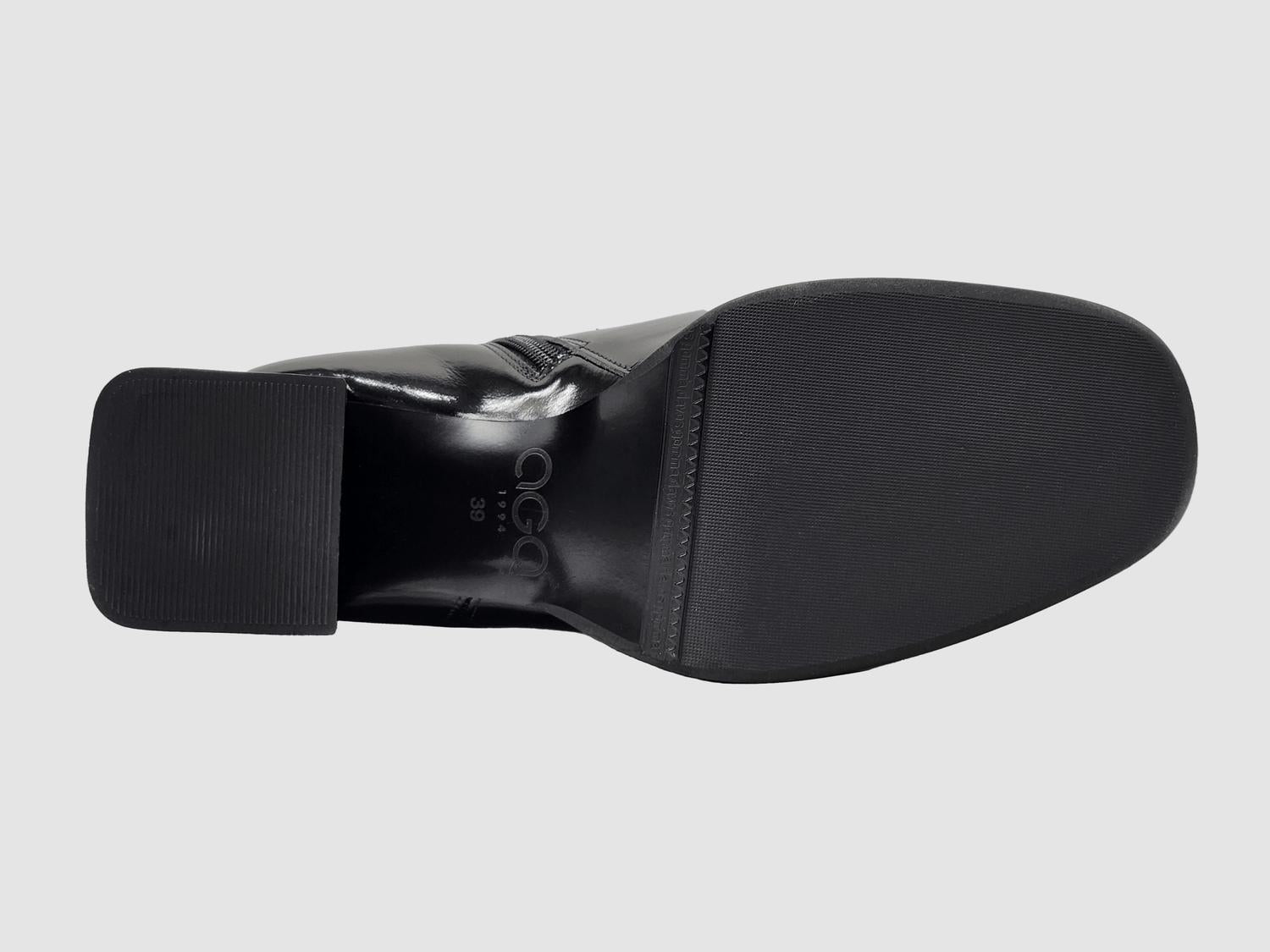 Aga - Women's Karolina Leather Booties