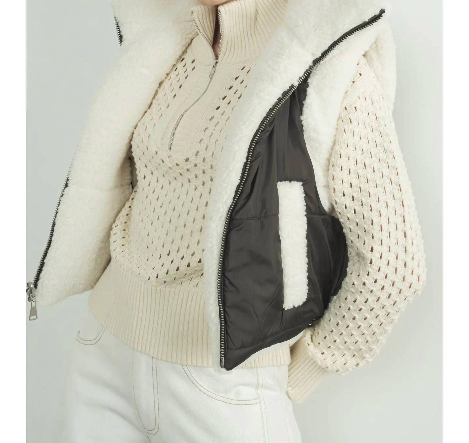Aaron & Amber - Reversible Sherpa Cozy Vest