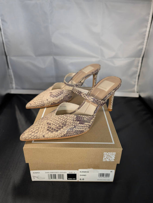 Dolce Vita - WOMEN'S KANIKA EMBOSSED LEATHER SANDAL