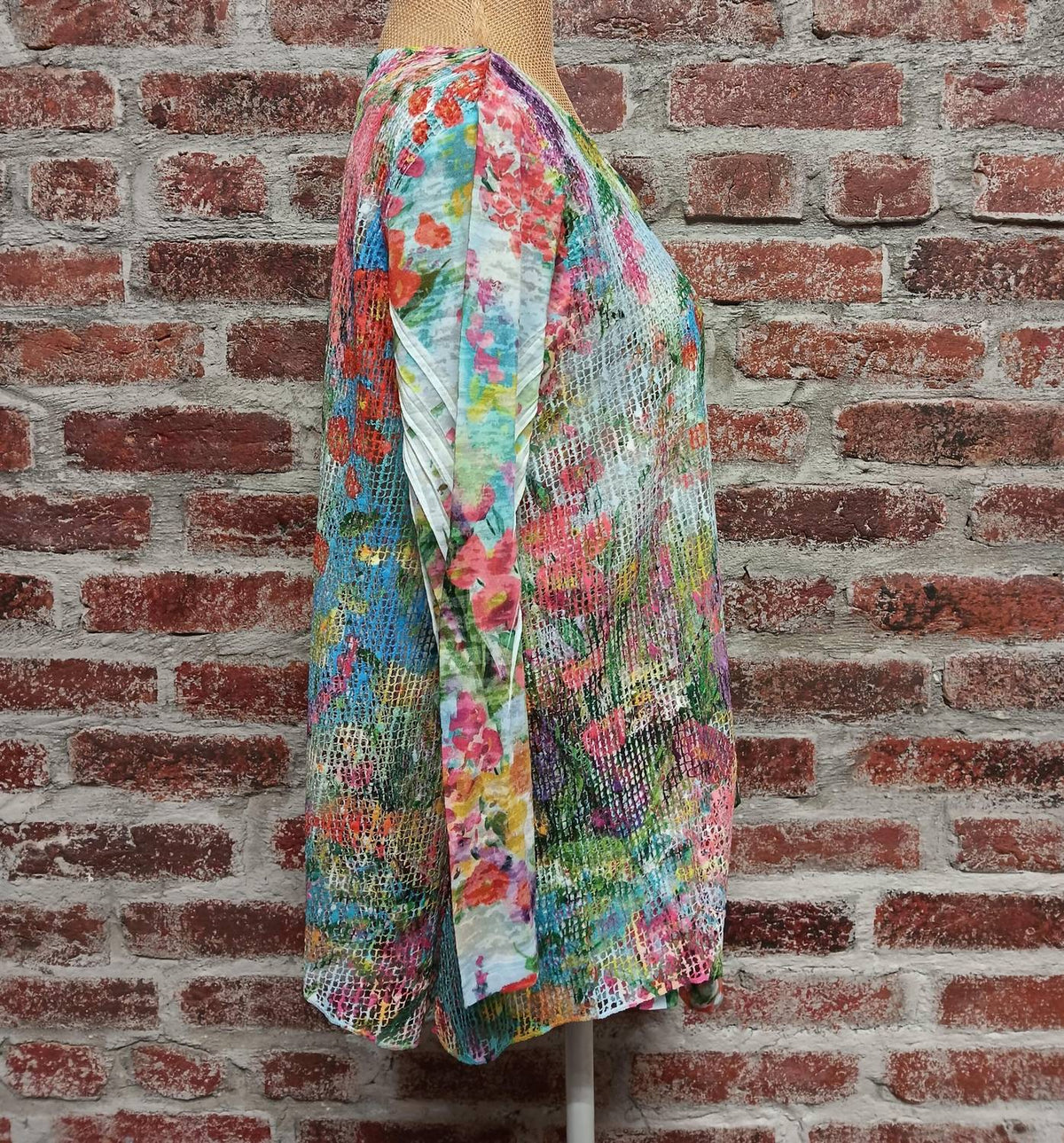 Jess & Jane - Women's Bright Floral Mesh Tunic