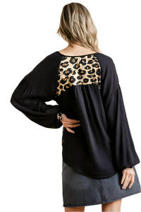 Umgee - Leopard Print Long Sleeve Top