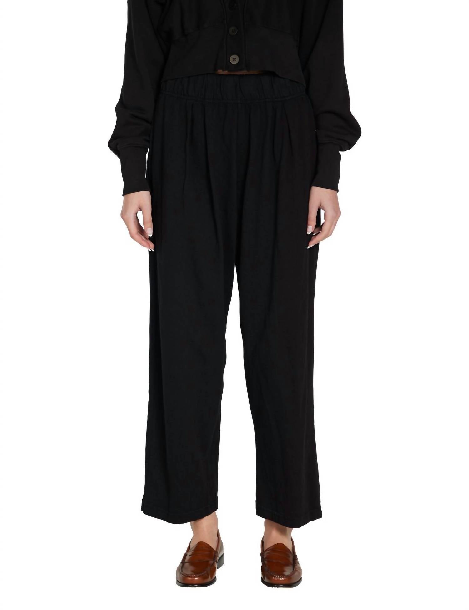LES TIEN Penny Pleated Pant in jet black - women's pants