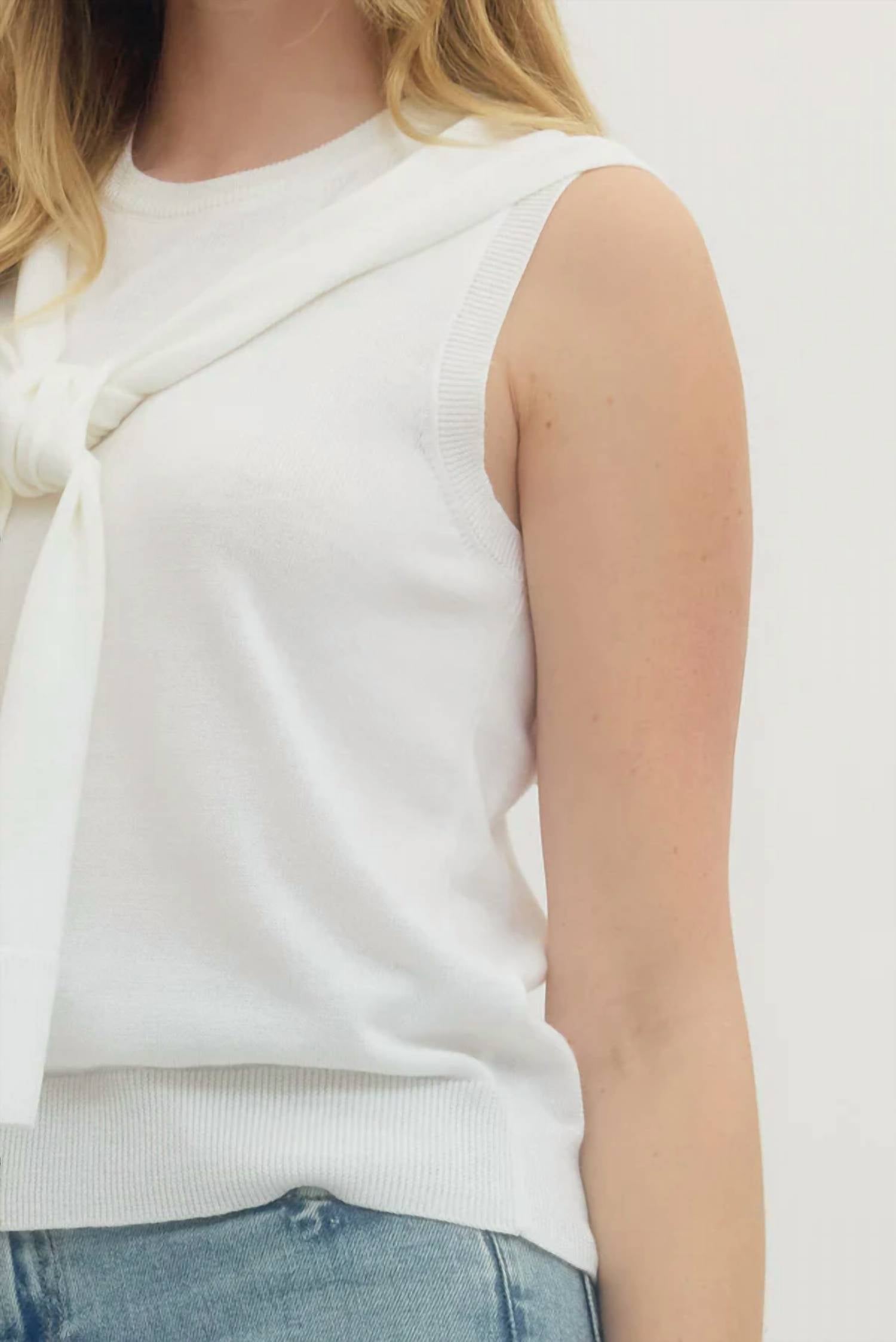 Entro - Casually Tied Knit Top