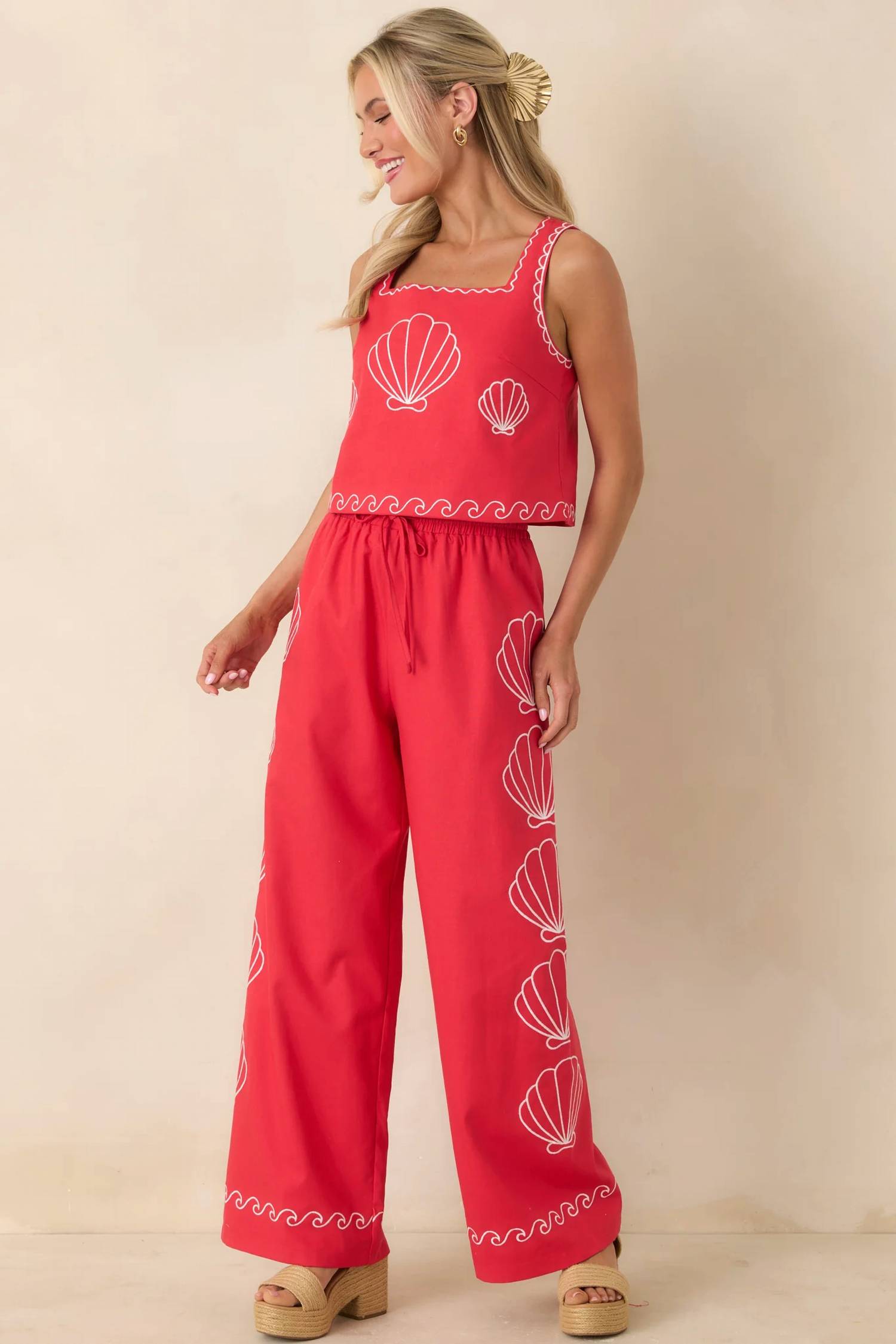 Fate - Shell Embroidered Tank