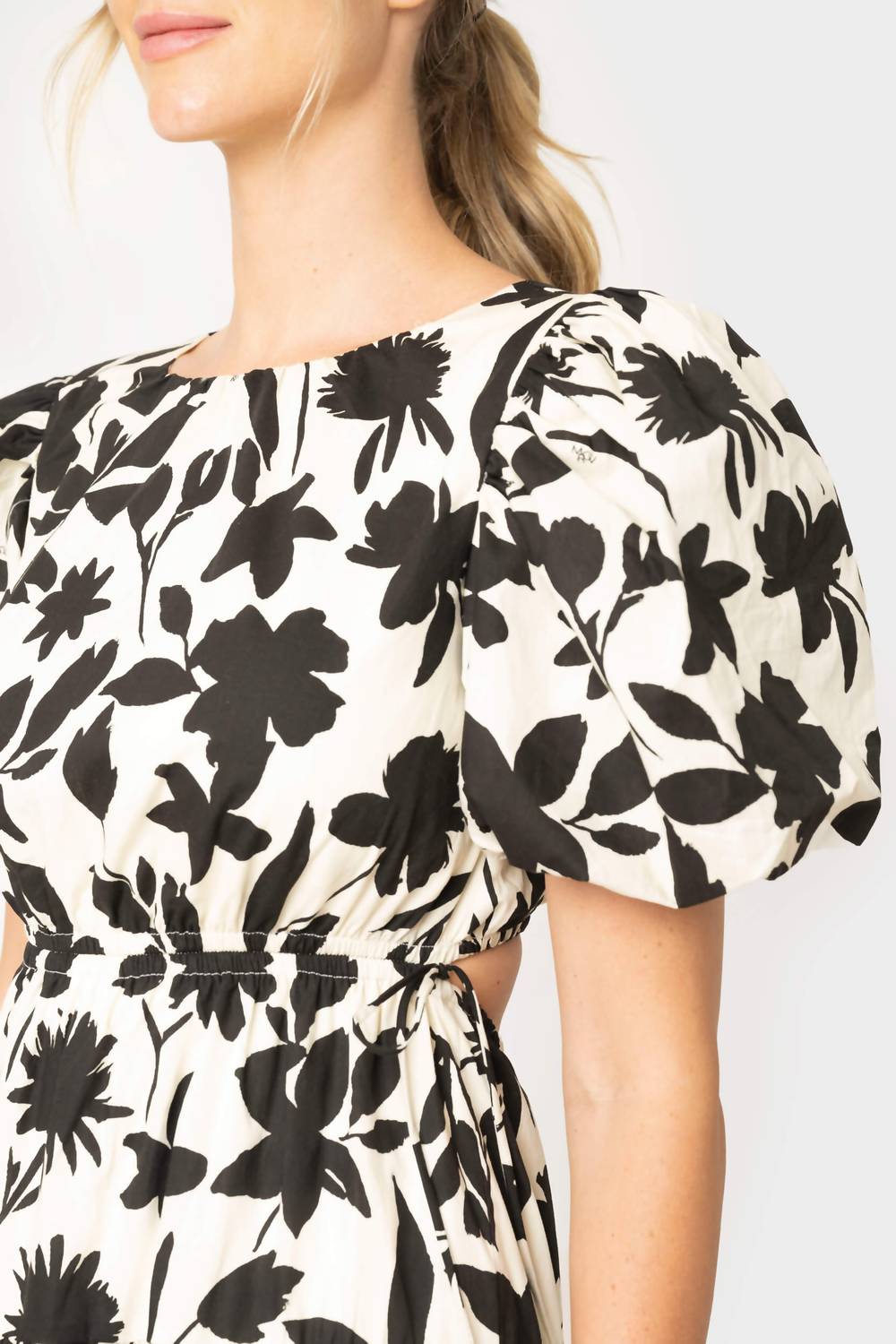 Moon River - Floral Print Cut Out Shirred Midi Dress
