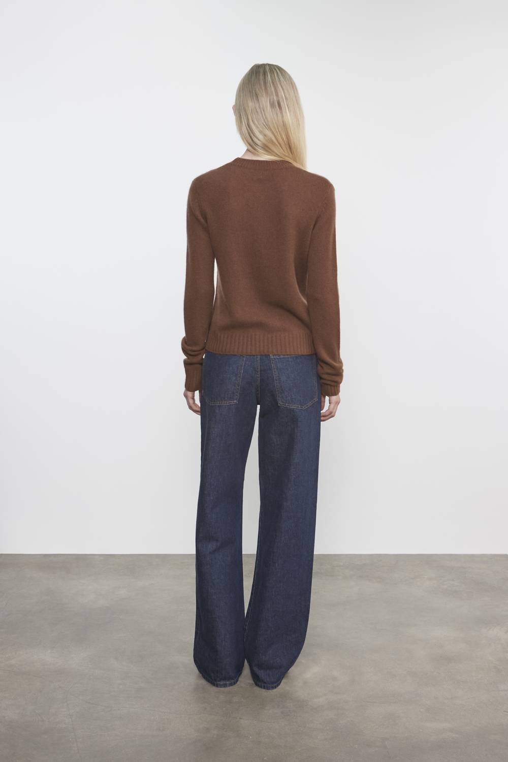 Enza Costa - CASHMERE EASY LONG SLEEVE CREW TOP