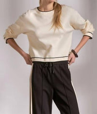 Elan - Contrast Crewneck Sweater