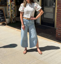 Love The Label - Lail Short Sleeve Tee