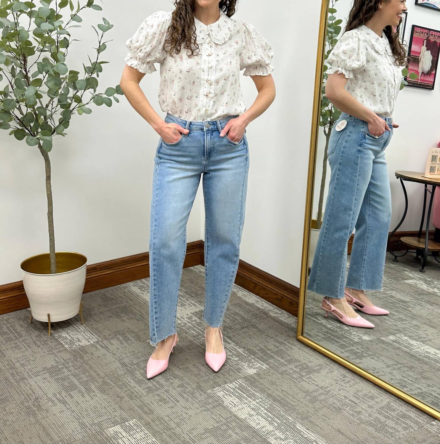 Doe And Rae - Floral Button Up Peter Pan Collared Blouse