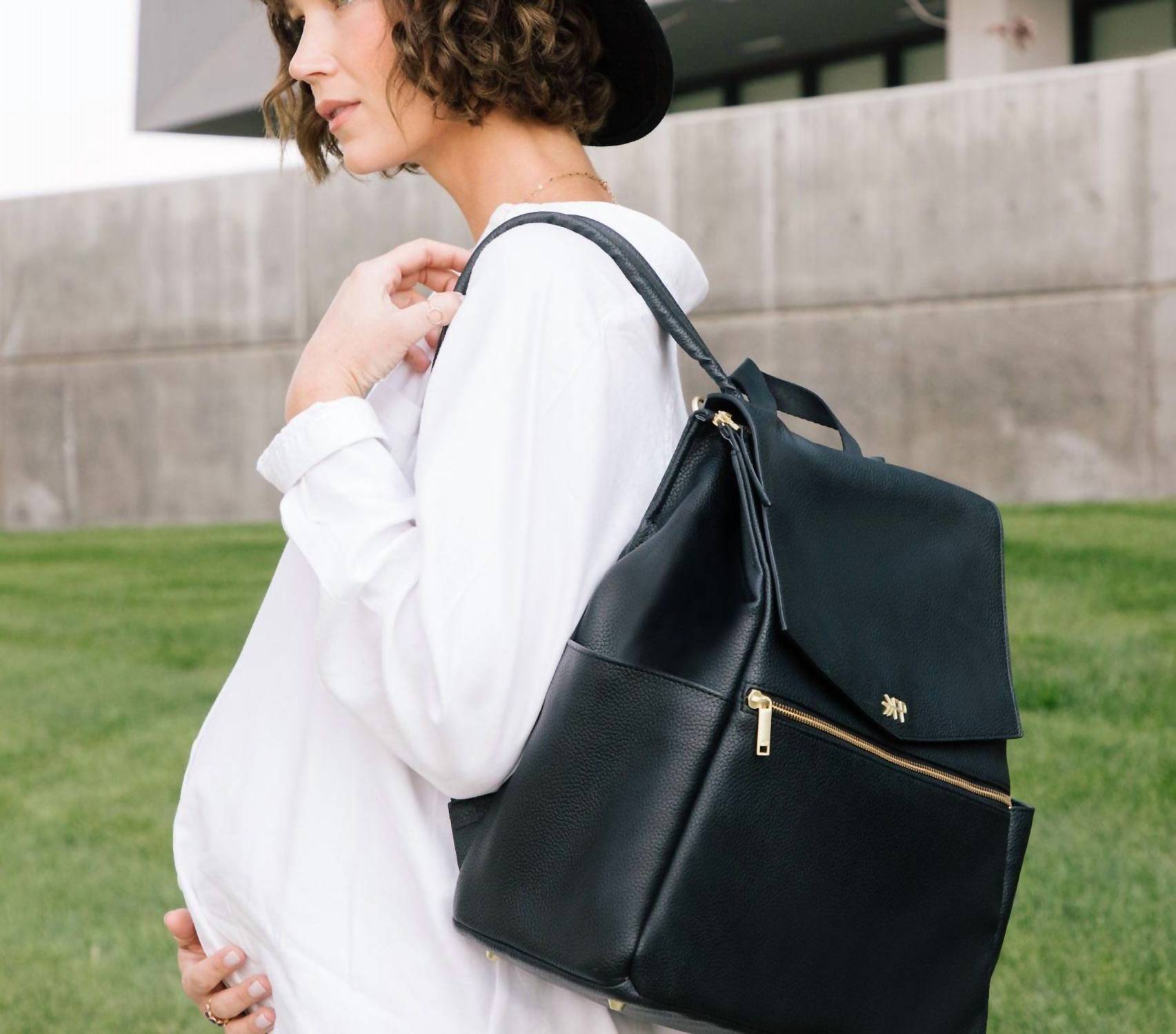 Freshly Picked - Women's Ebony Classic Diaper Bag