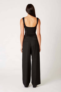 Nia - Harry Trouser