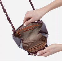 Hobo - Heidi Small Crossbody