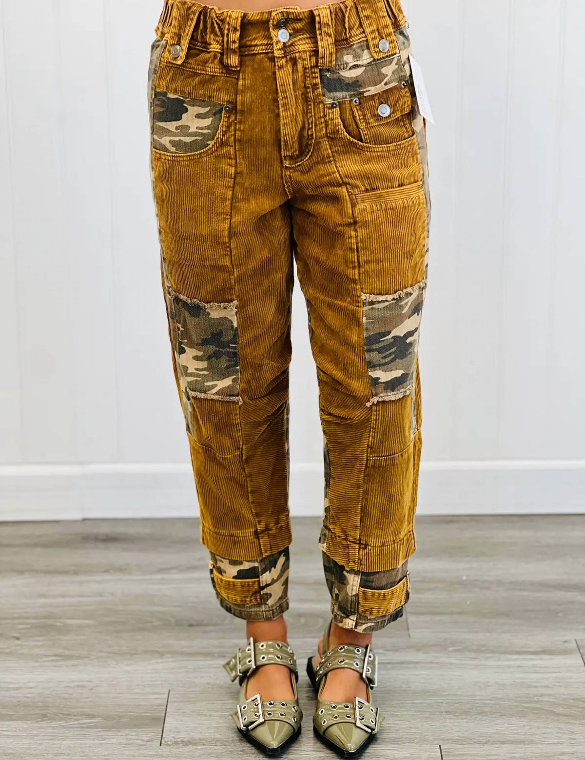 Oli & Hali - Women's Washed Camouflage Corduroy Pants