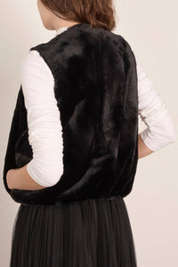 forte forte Eco Fur Vest in noir 1 - women's jacket - alternate view