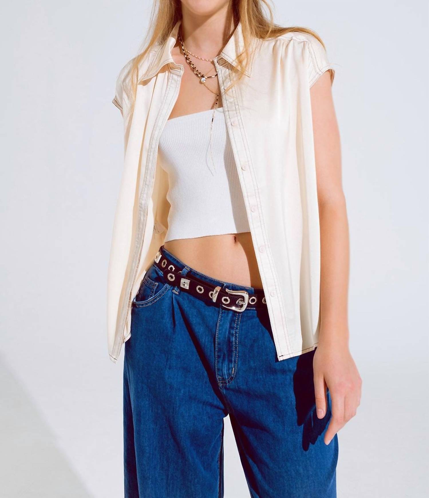 Q2 - Polo Collar Sleeveless Blouse