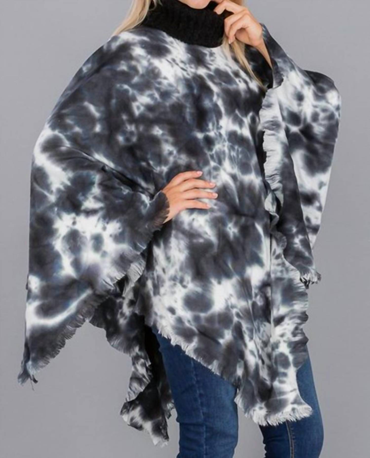 Funteze - Tie Dye Fringe Poncho