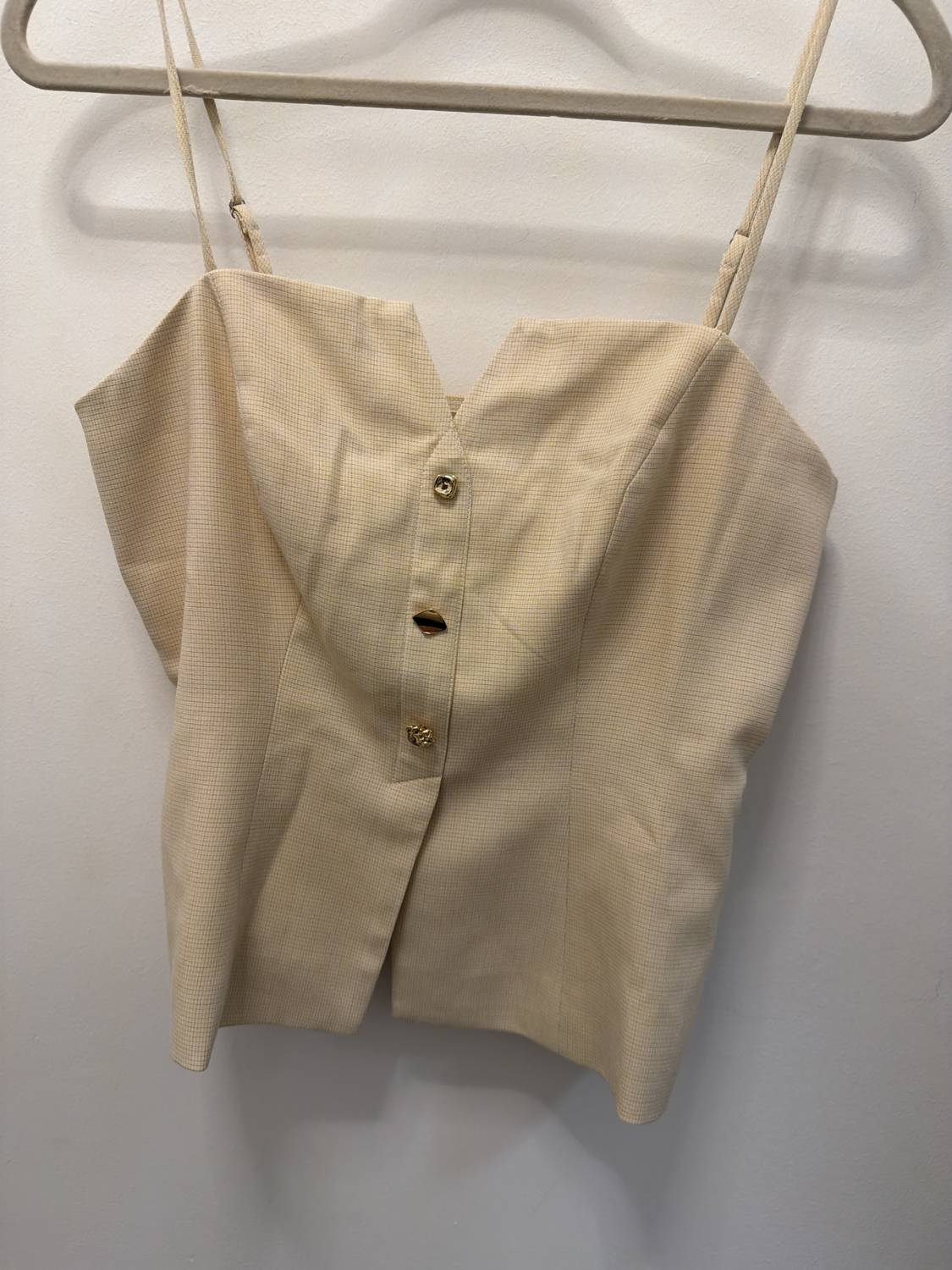 Astr - Britta Button-front Spaghetti Strap Top