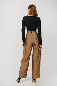 CLARE CROP SLEEVE TOP