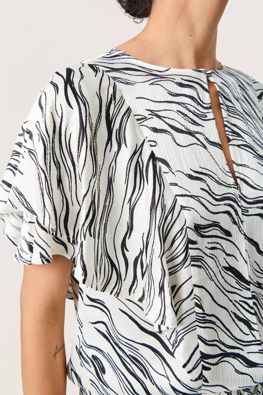 Soaked In Luxury - Vinka Ruffle Sleeve Round Neck Blouse