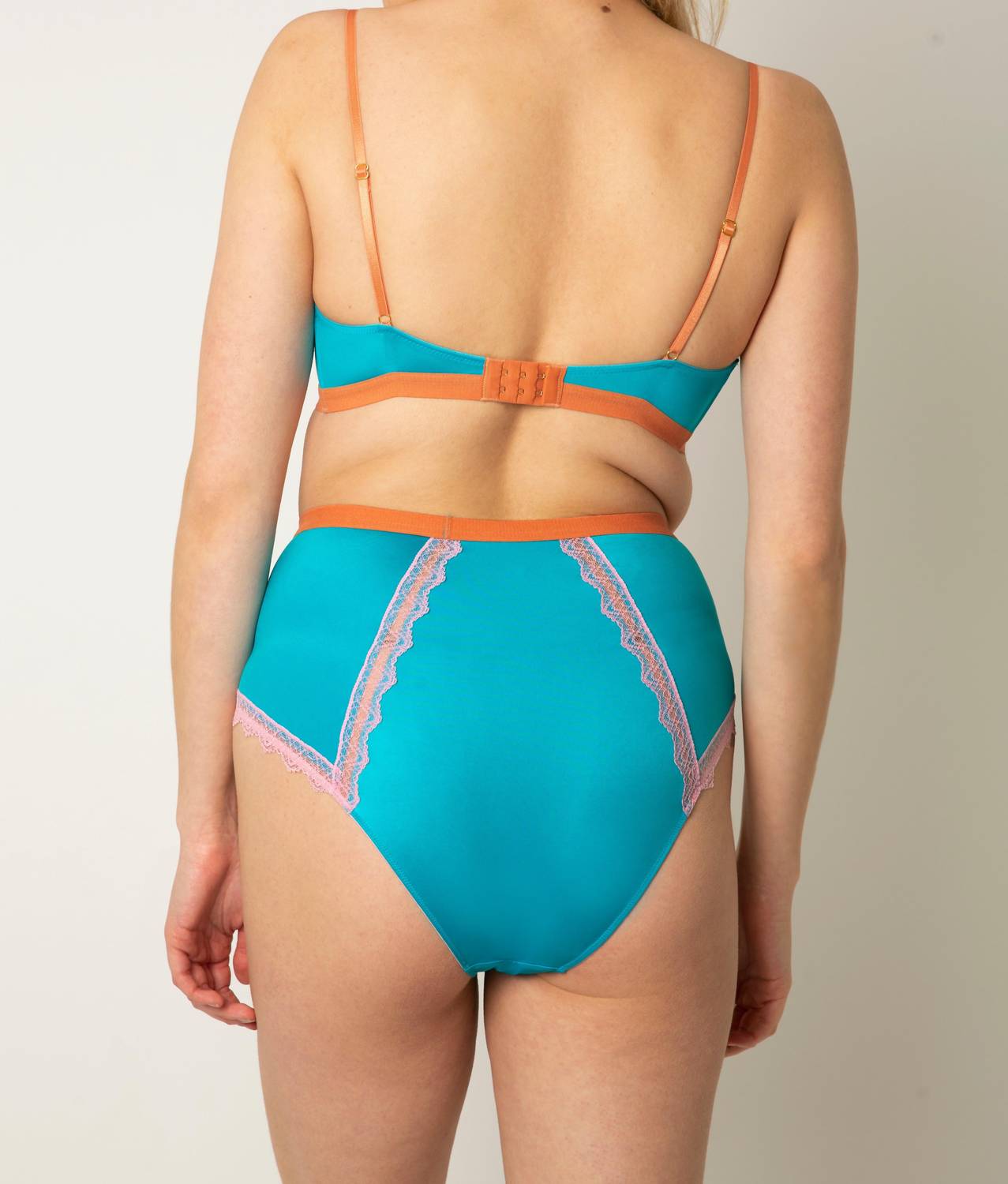 SIENNA UNDERWIRE BRA