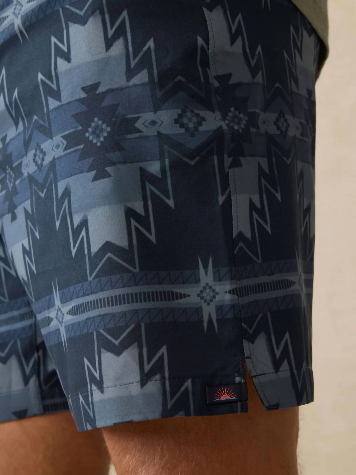 Faherty - Doug Good Feather Shorelite Trunk