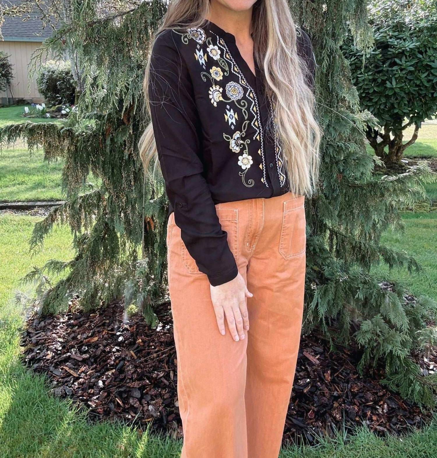 Roper - Women's Embroidered Floral Long Sleeve Top