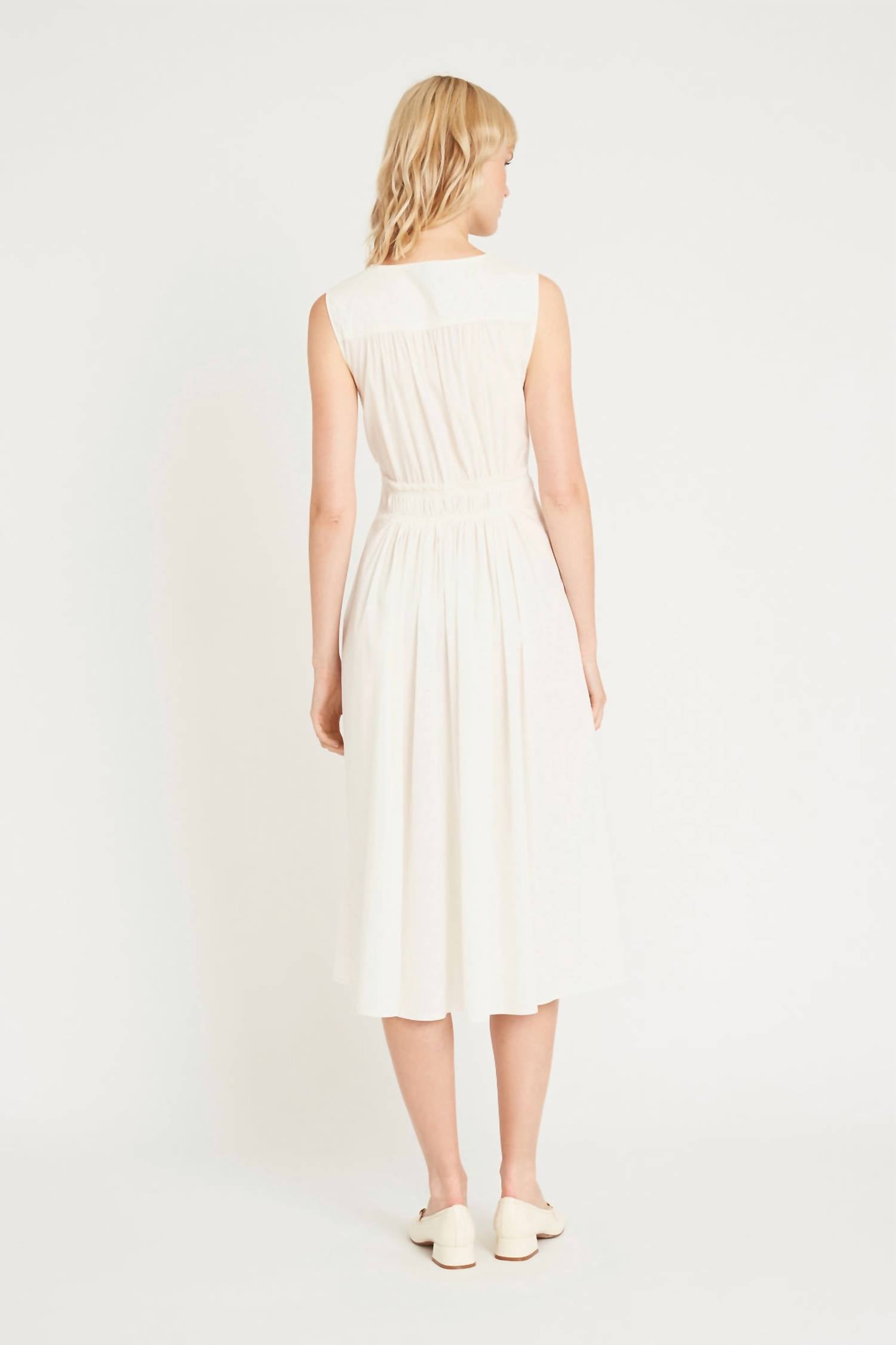 Luxely - V-neck Midi Dress