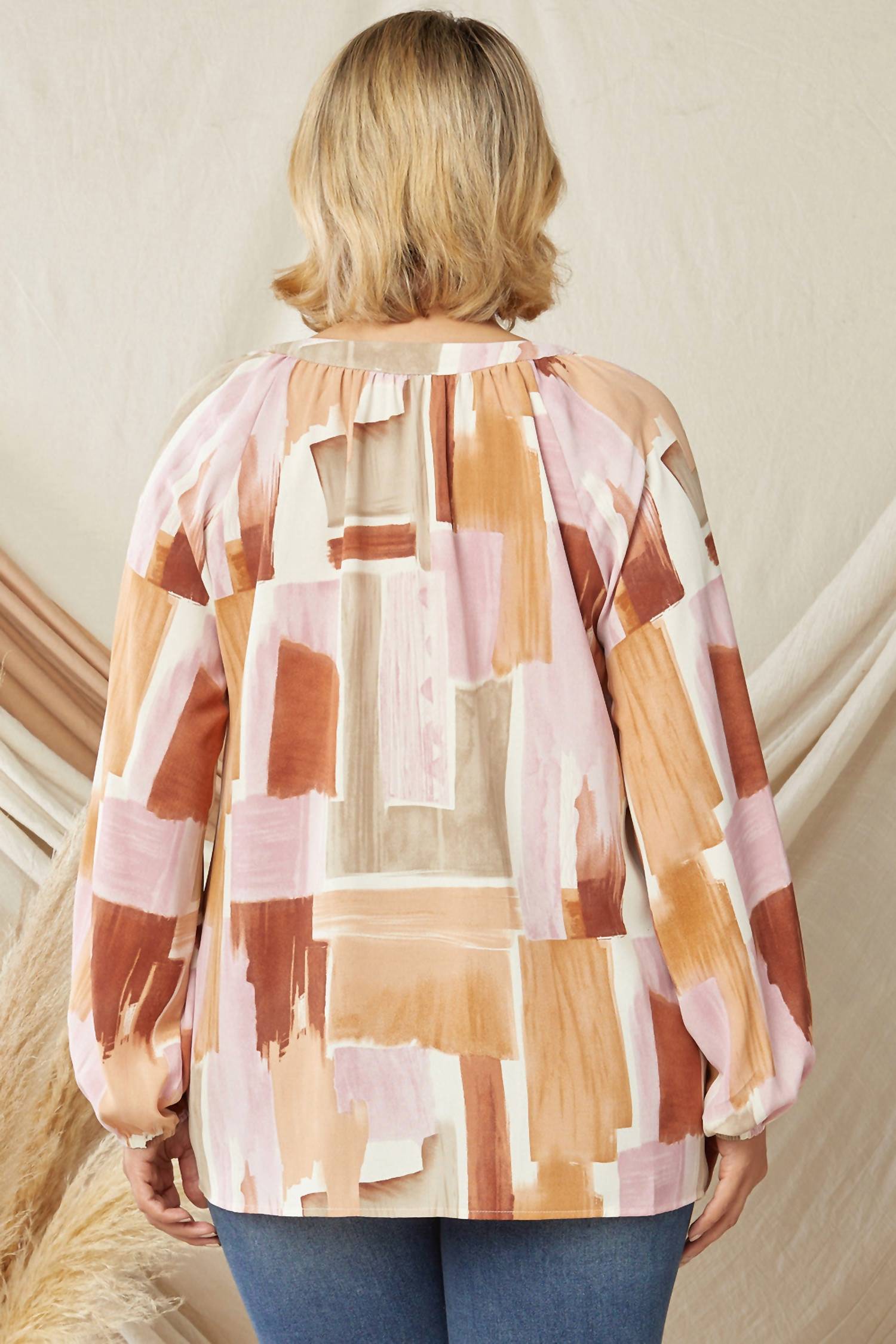 Entro - Abstract V-Neck Top