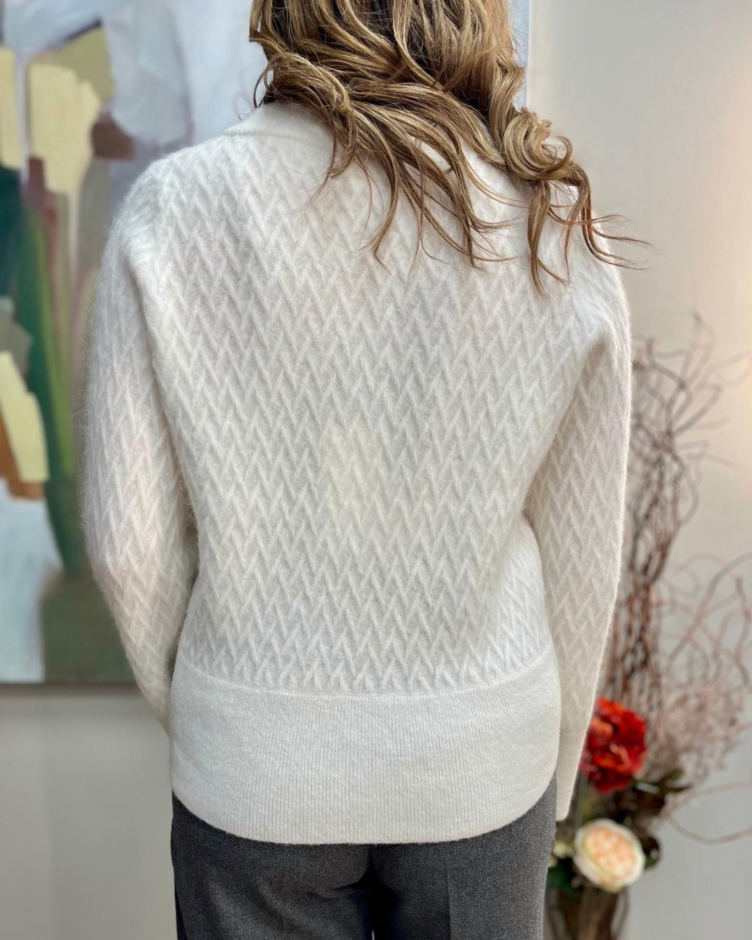 Closed - Long Sleeve V-Neck Pullover
