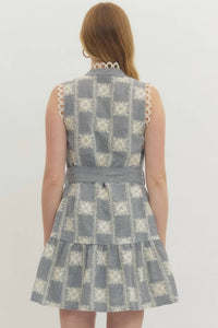 Entro - Lacy And Gingham Sleeveless Mini Dress
