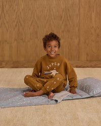 Rylee + Cru Relaxed Sweatshirt Jogger Set in super star - item