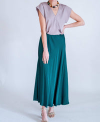 Kld. Signature - Satin Sleeveless V Neck Top
