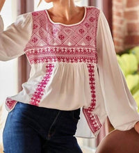 Savanna Jane - Delicate Detailed Embroidery Top