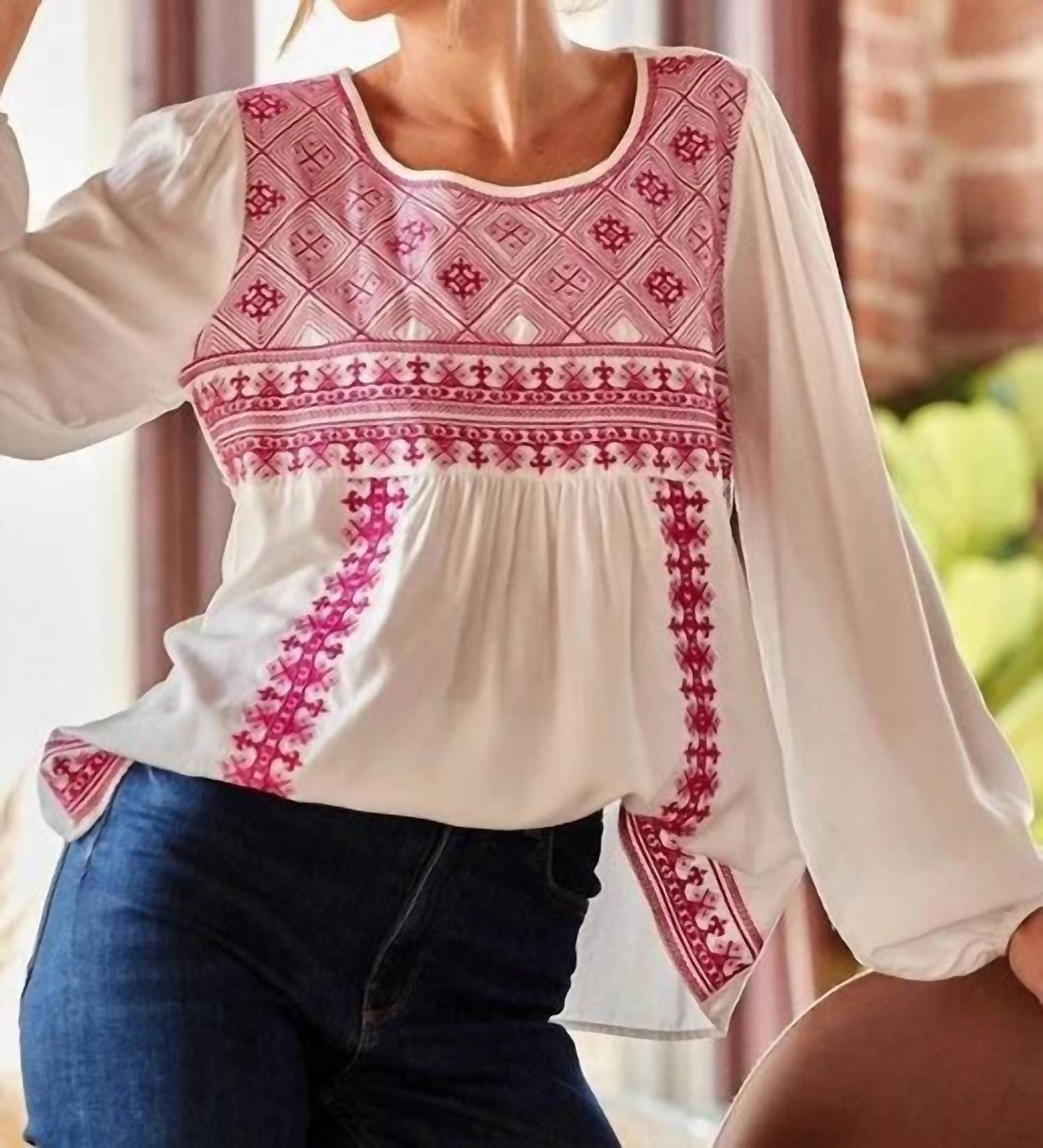 Savanna Jane - Delicate Detailed Embroidery Top