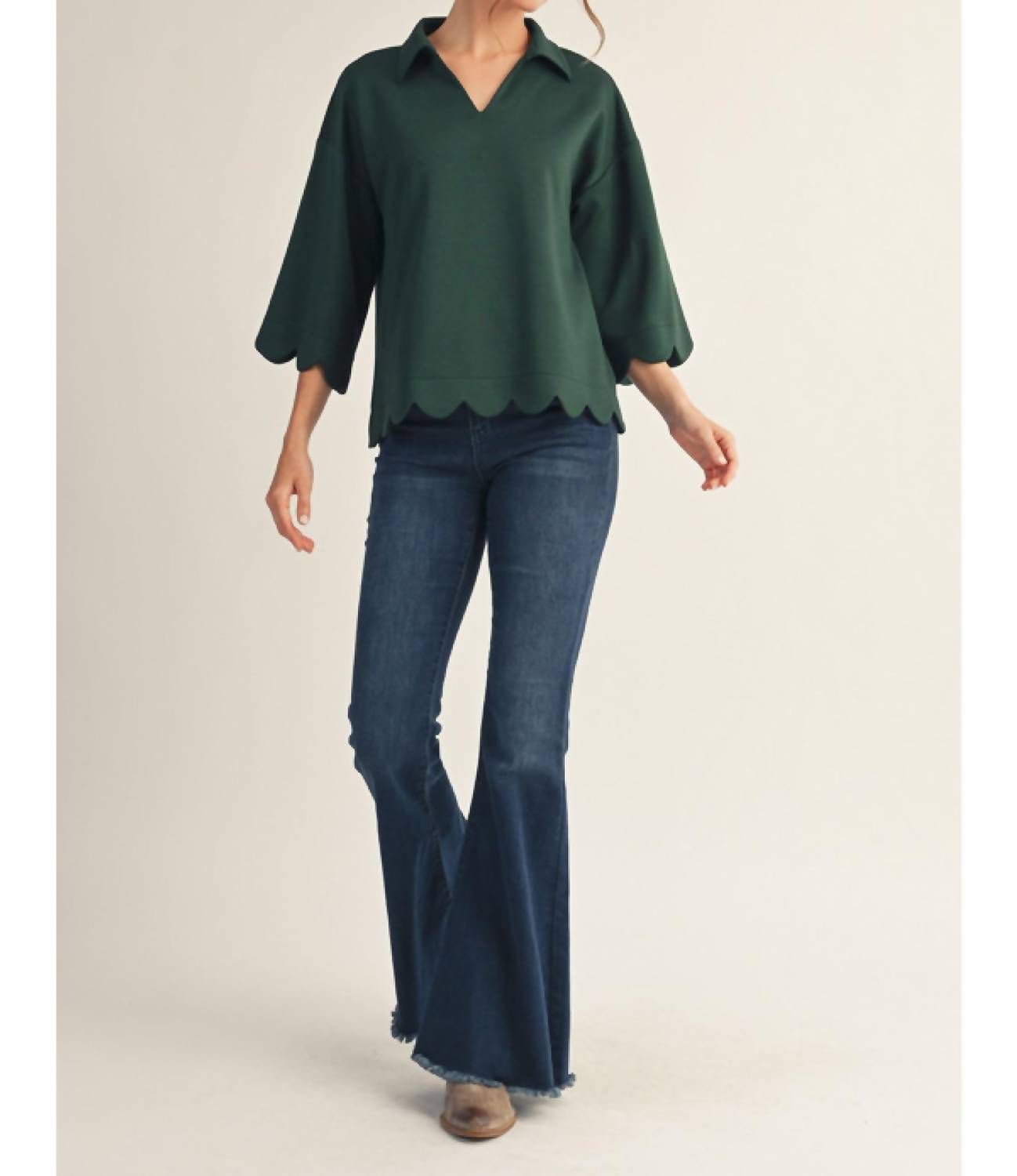 Jodifl - Scalloped Edge Top