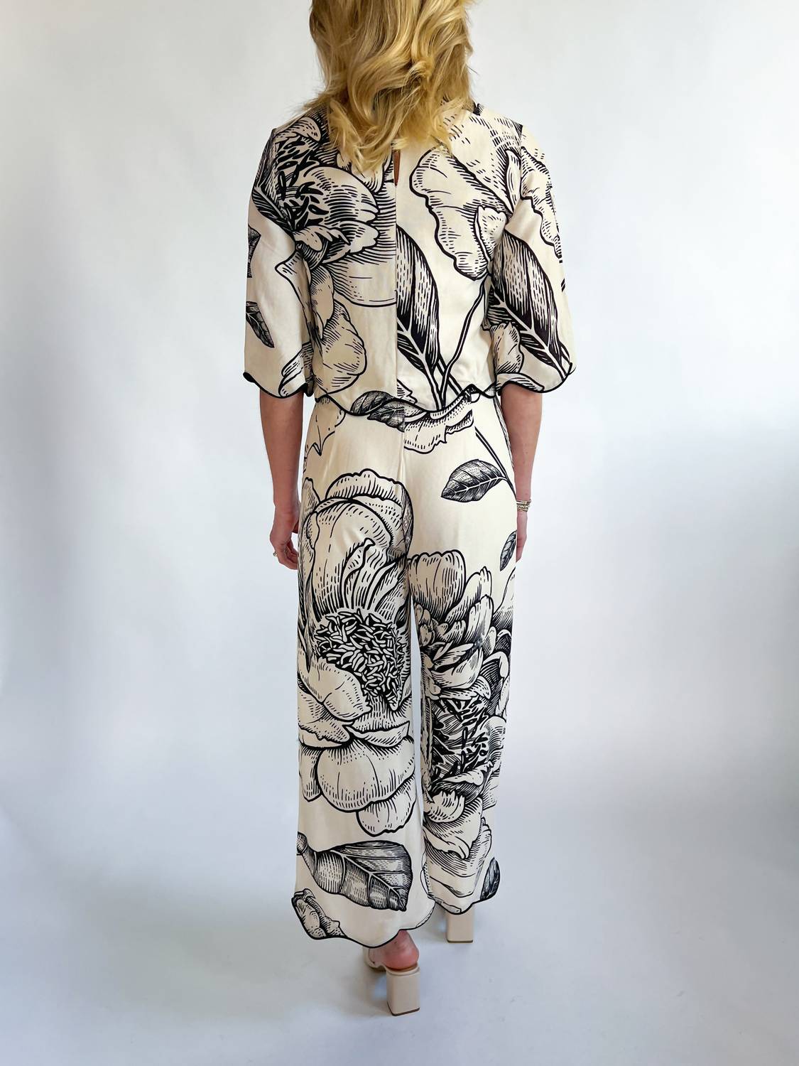 Tcec - Cropped Silhouette Pants
