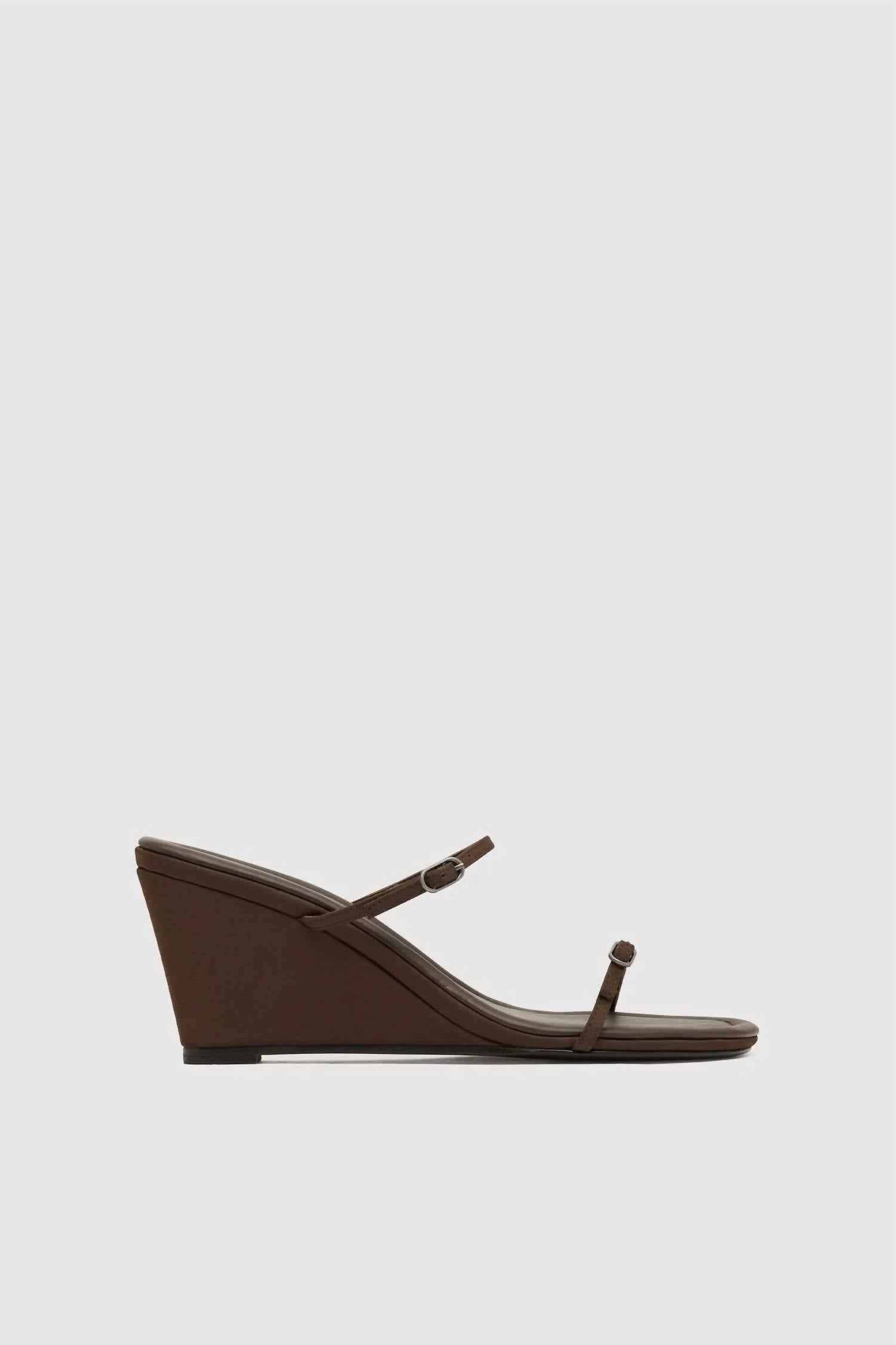 St. Agni - Women's Petit Belt Detail Wedge Sandal